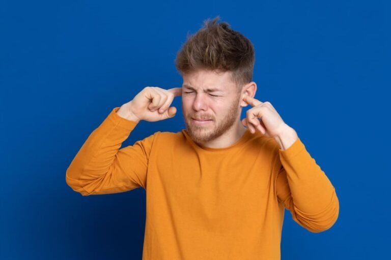 أسباب الوش فى الأذن