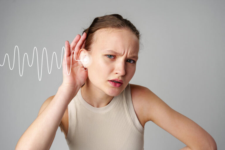 هل يوجد علاج لضعف السمع غير السماعات